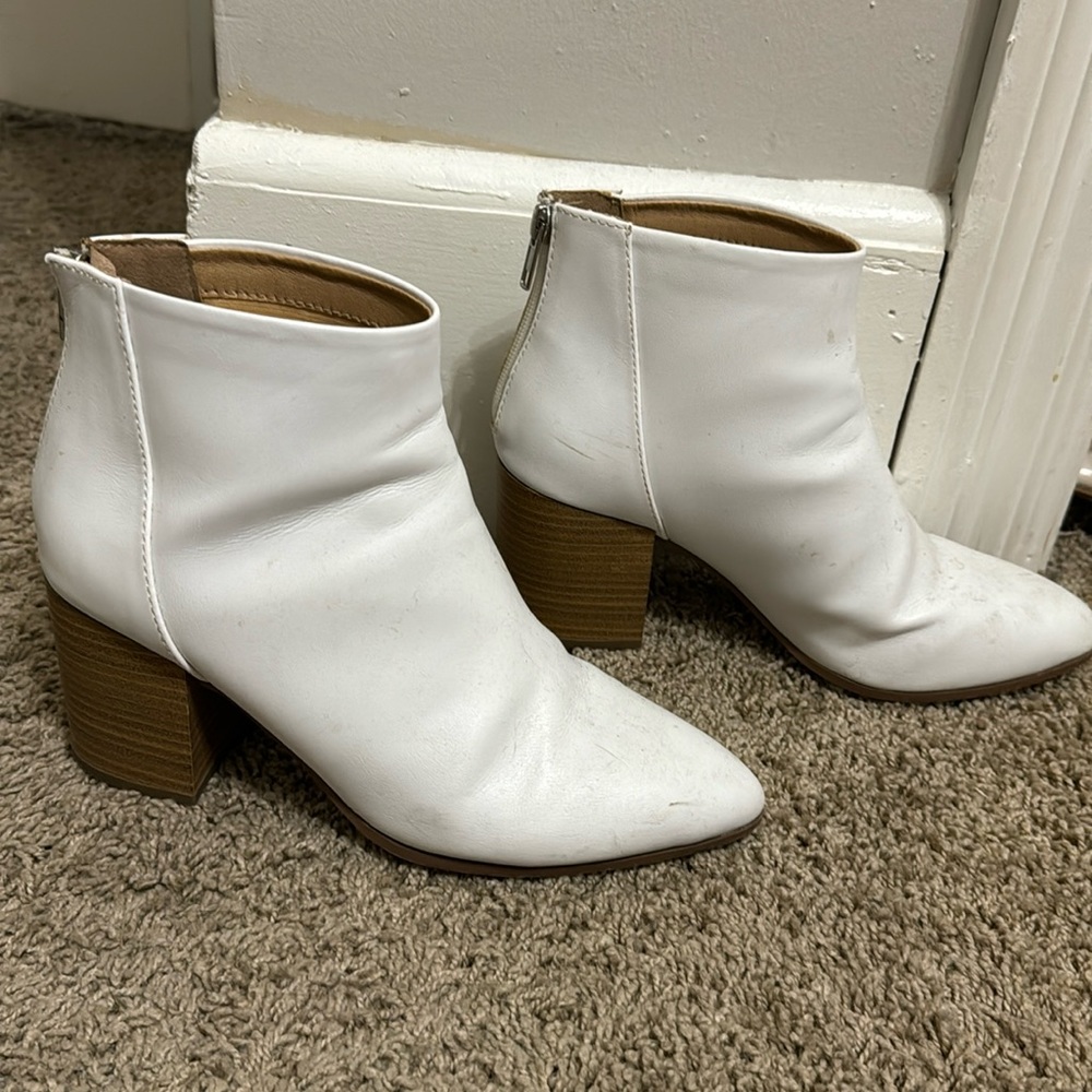 Size 9, white, ankle booties